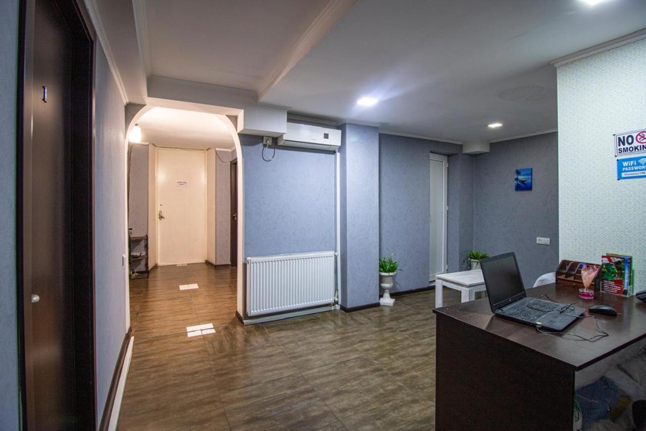 Hotelharmony Tiflis Exterior foto