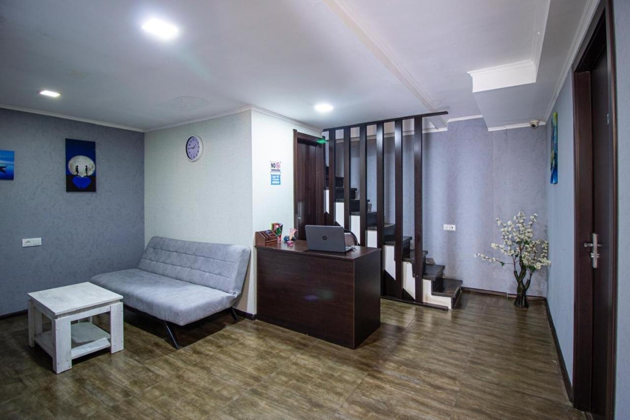 Hotelharmony Tiflis Exterior foto