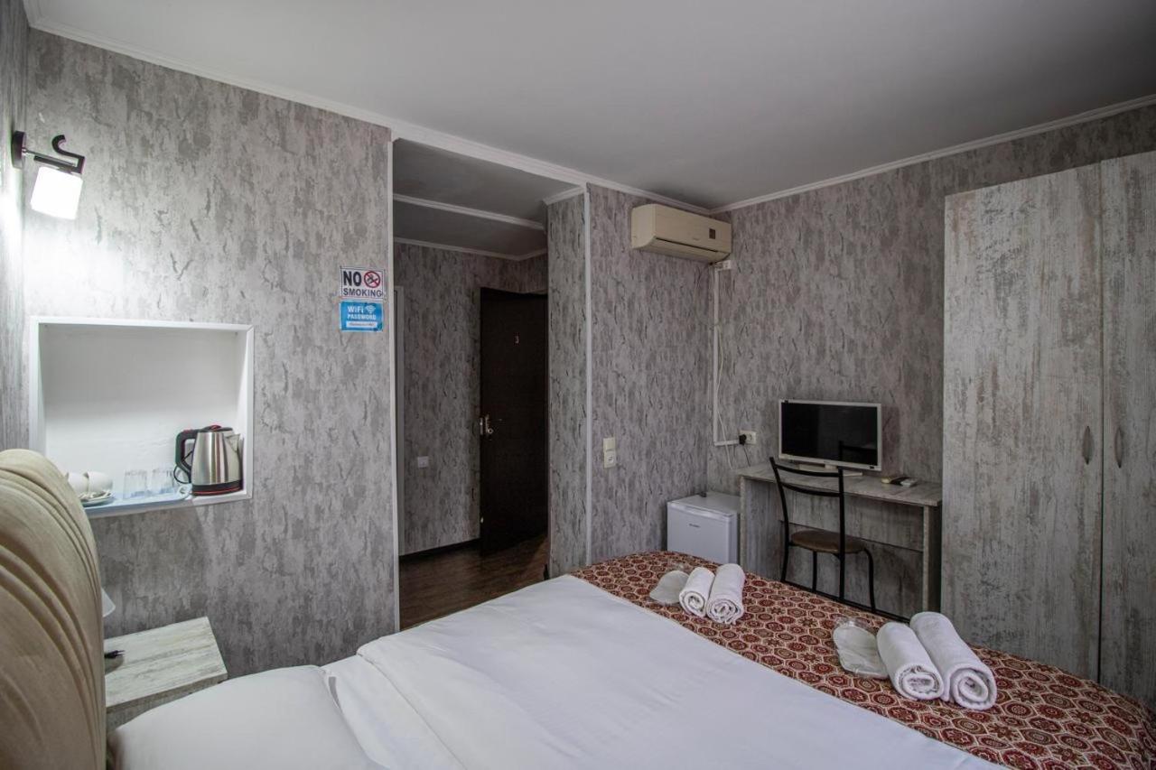 Hotelharmony Tiflis Exterior foto